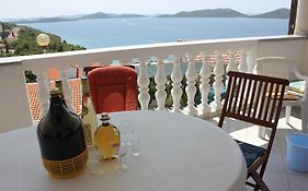 Apartments Toni Na Moru